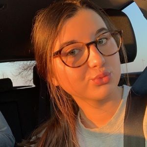 Meet your Posher, Reese